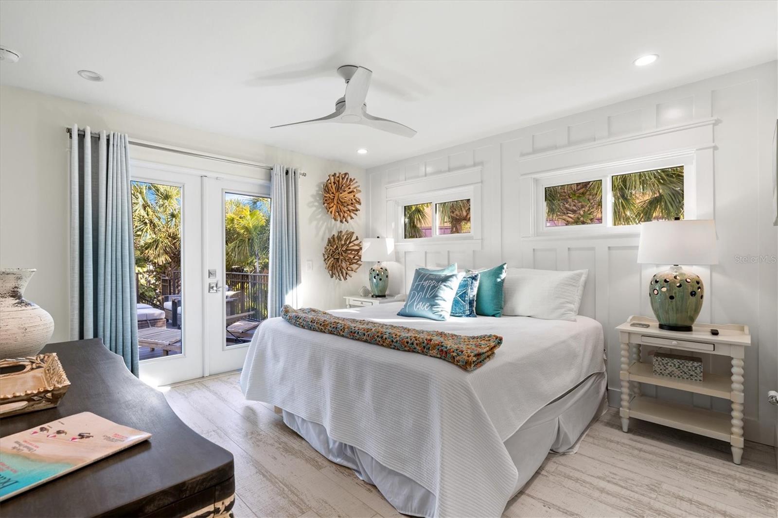 HOLMES BEACH 14TH UNIT - Residential