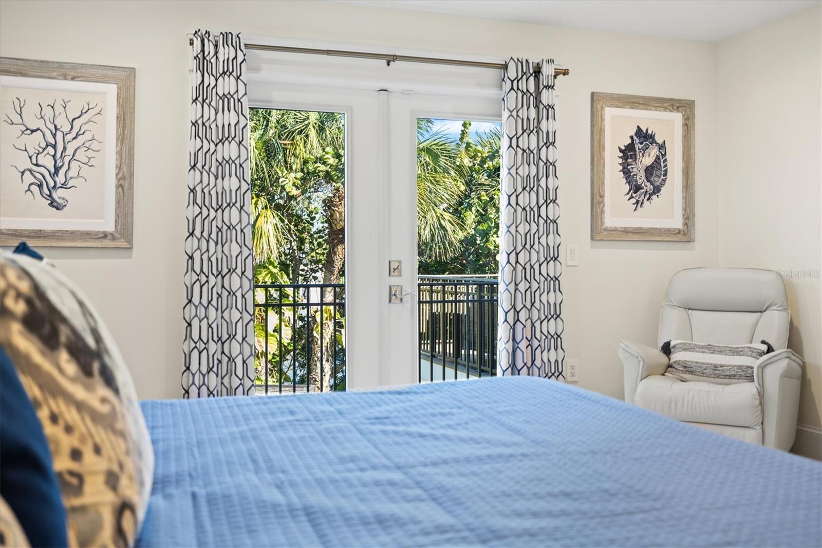 HOLMES BEACH 14TH UNIT - Residential