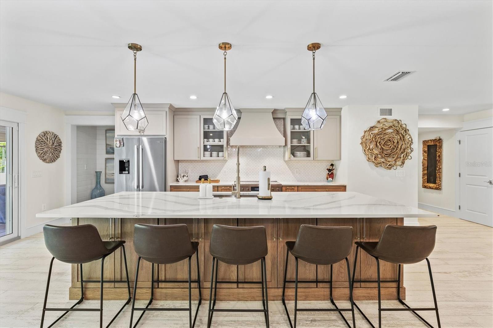 HOLMES BEACH 14TH UNIT - Residential