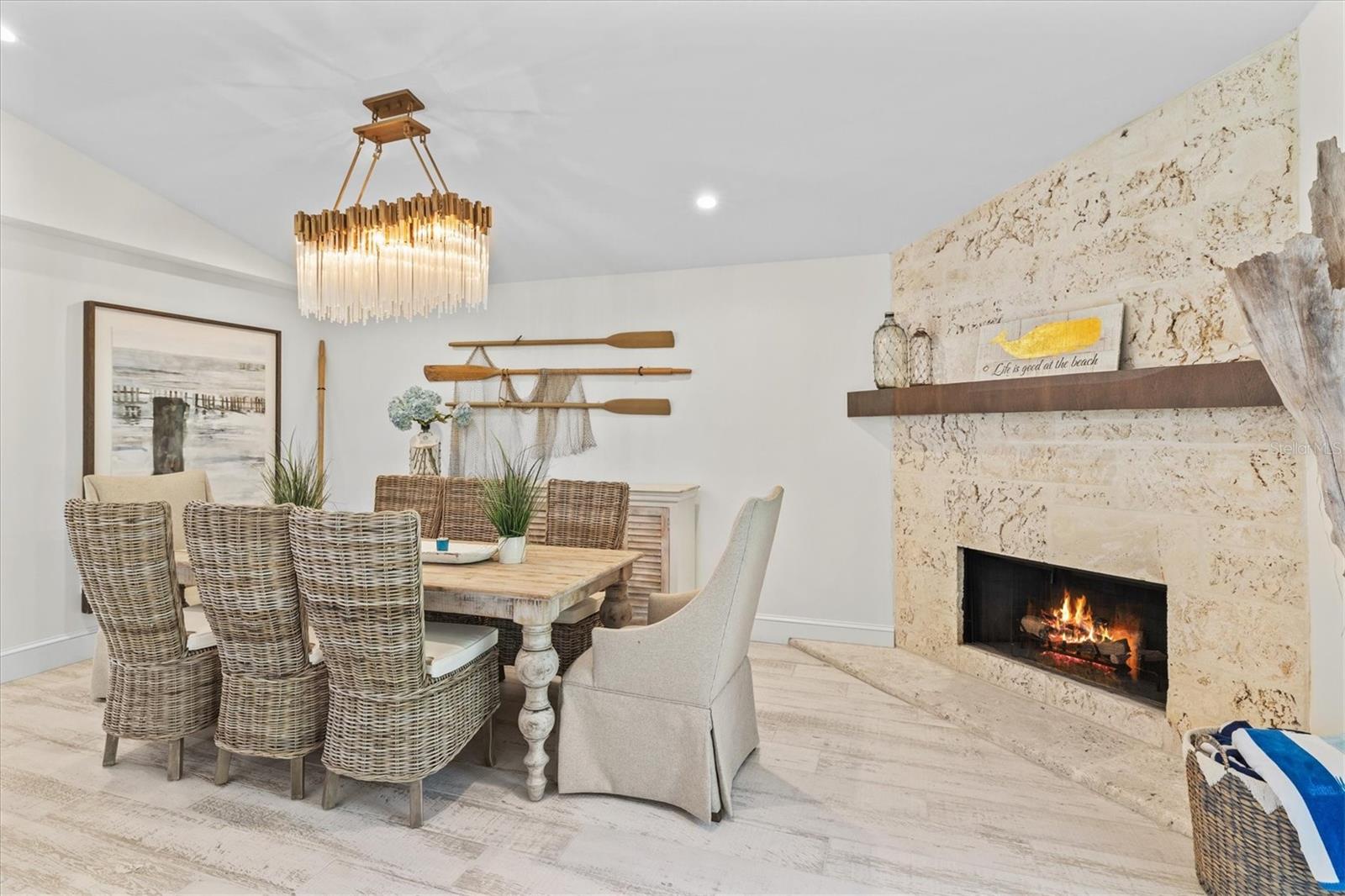 HOLMES BEACH 14TH UNIT - Residential