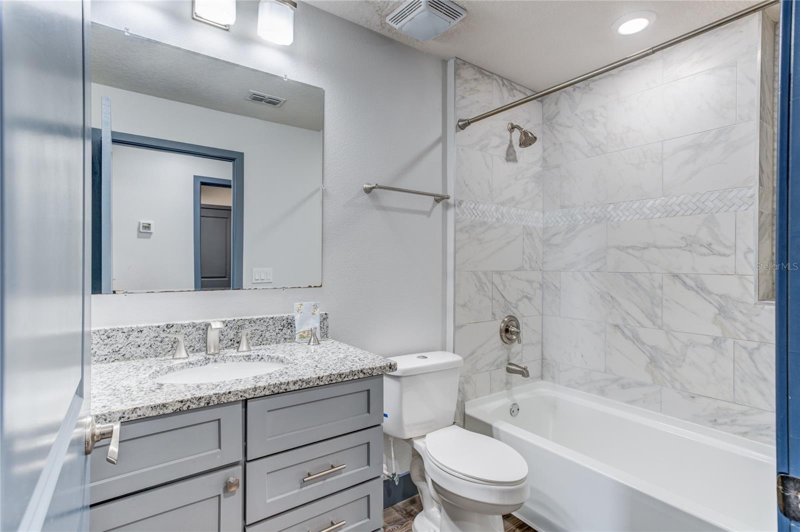 KEEN CASTLE SUB - Residential