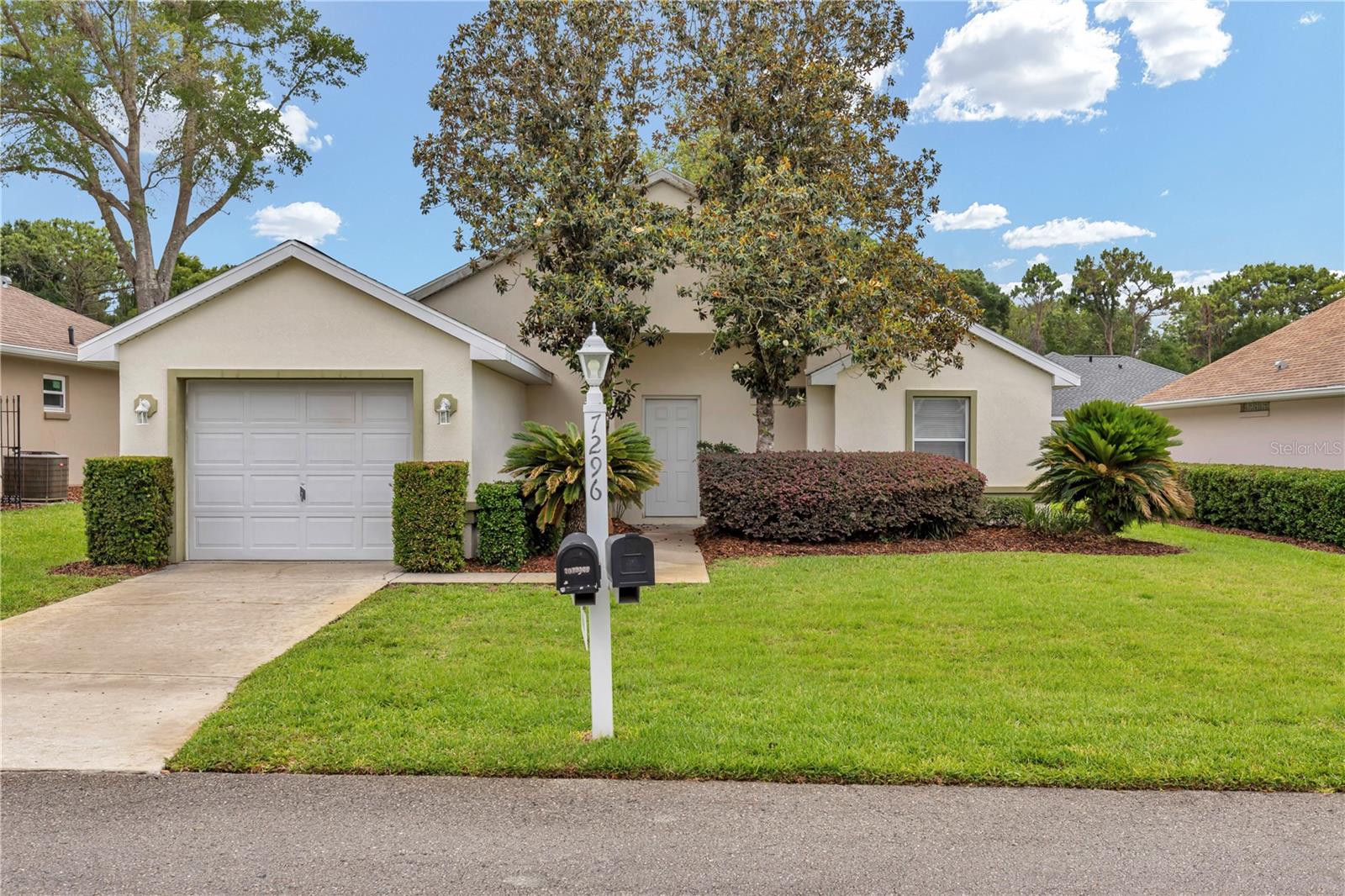 OAK RUN THE FOUNTAINS PHASE 1 - Residential