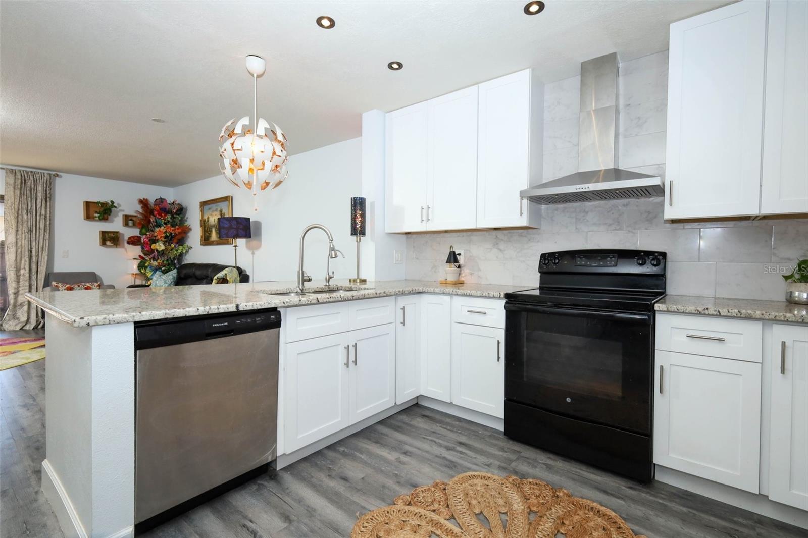 WINDWARD SQUARE SEC 2 - Residential