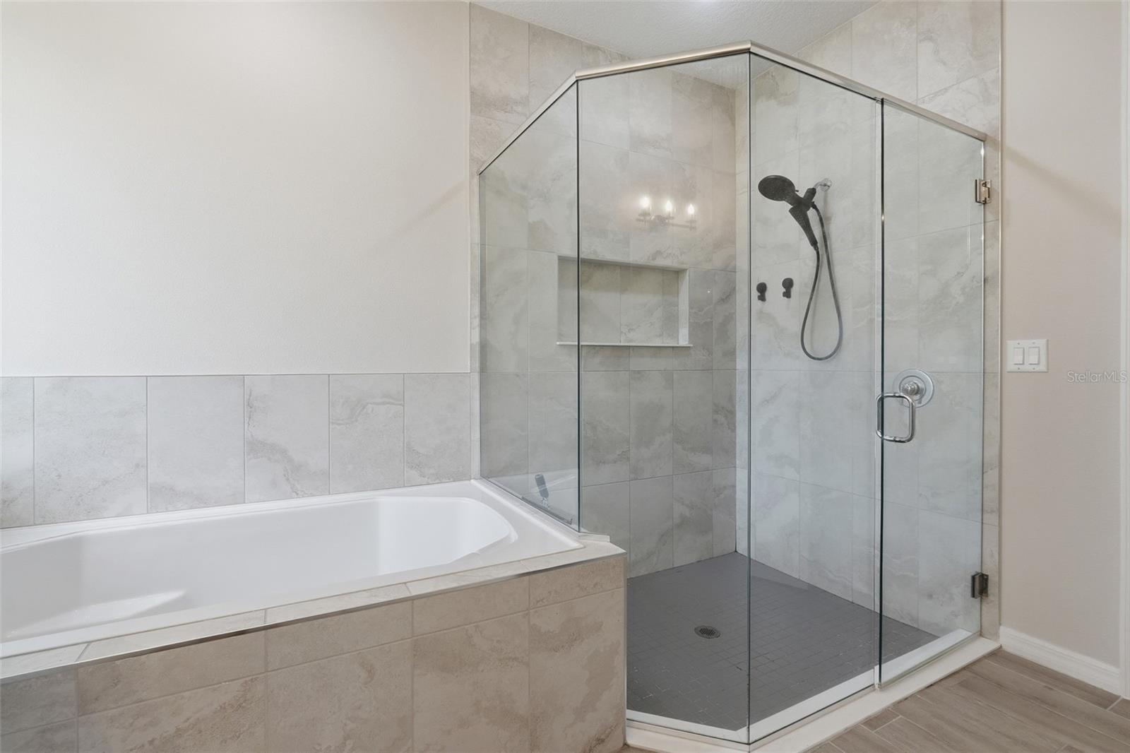 VILLAGE GREEN PT REP SUB - Residential