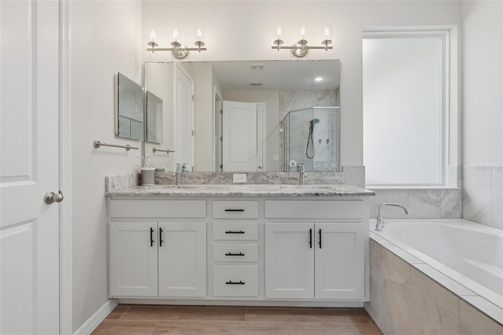 VILLAGE GREEN PT REP SUB - Residential