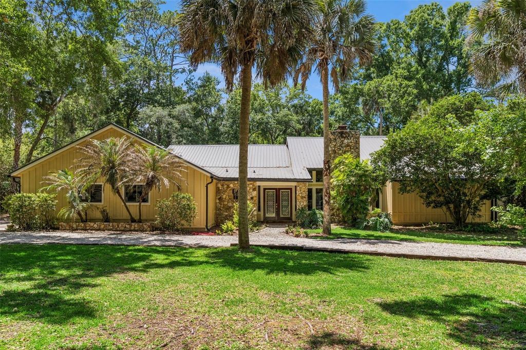 Photo of 136 Wisteria Drive, Longwood, FL 32779 (MLS # O6406374)