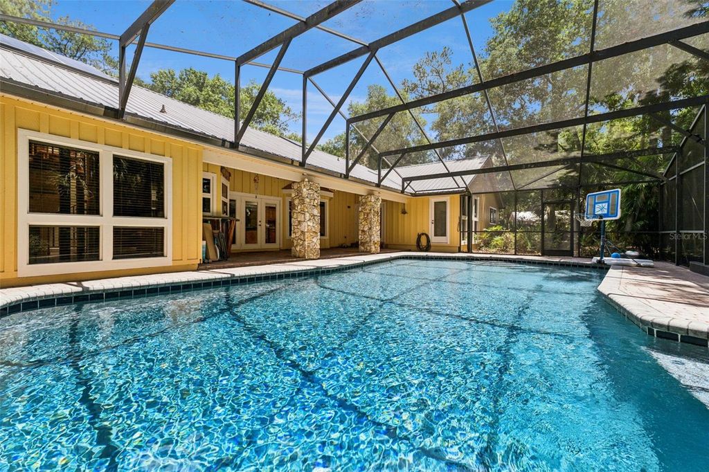 Photo of 136 Wisteria Drive, Longwood, FL 32779 (MLS # O6406374)