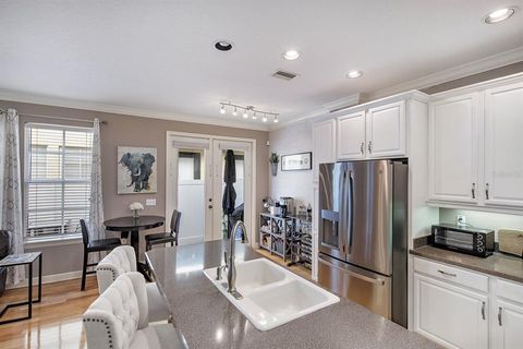 A home in TAMPA