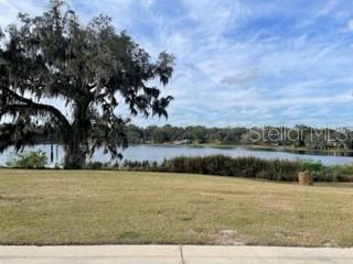 425 W BLUE WATER EDGE DRIVE