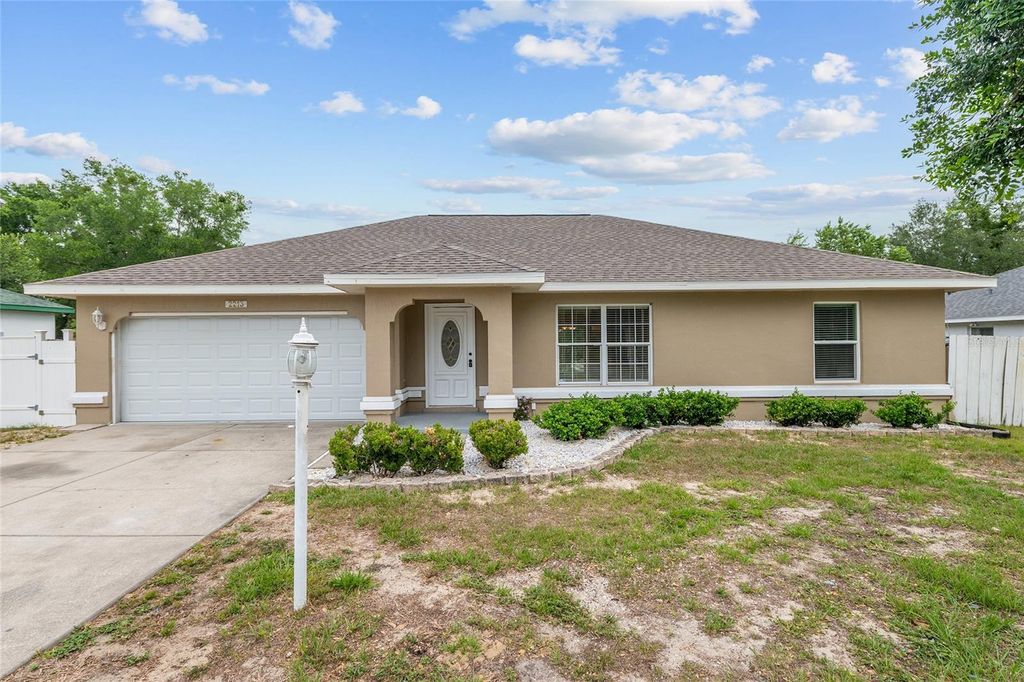 Photo of 2213 SW 146th Loop, Ocala, FL 34473 (MLS # OM724703)