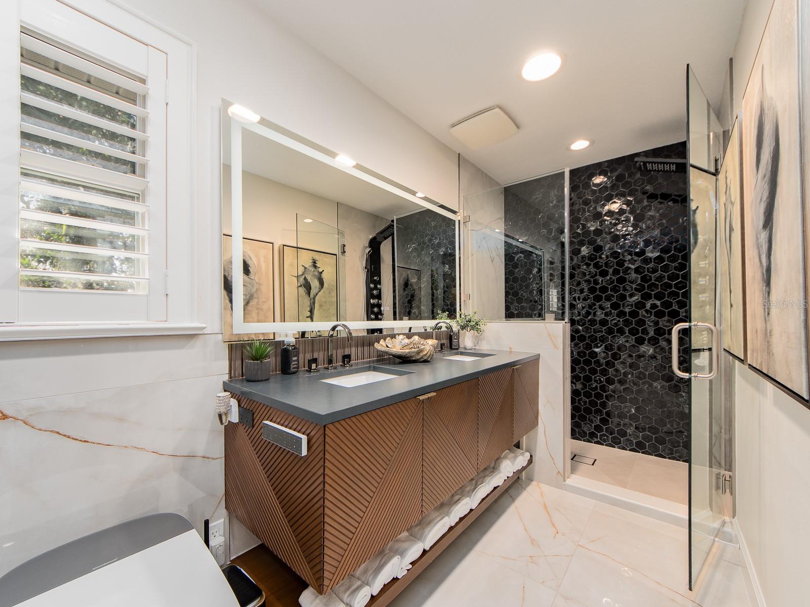 GRAND BAY SUB - Residential