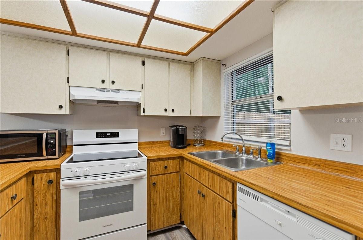 PINELLAS FARMS - Residential Income