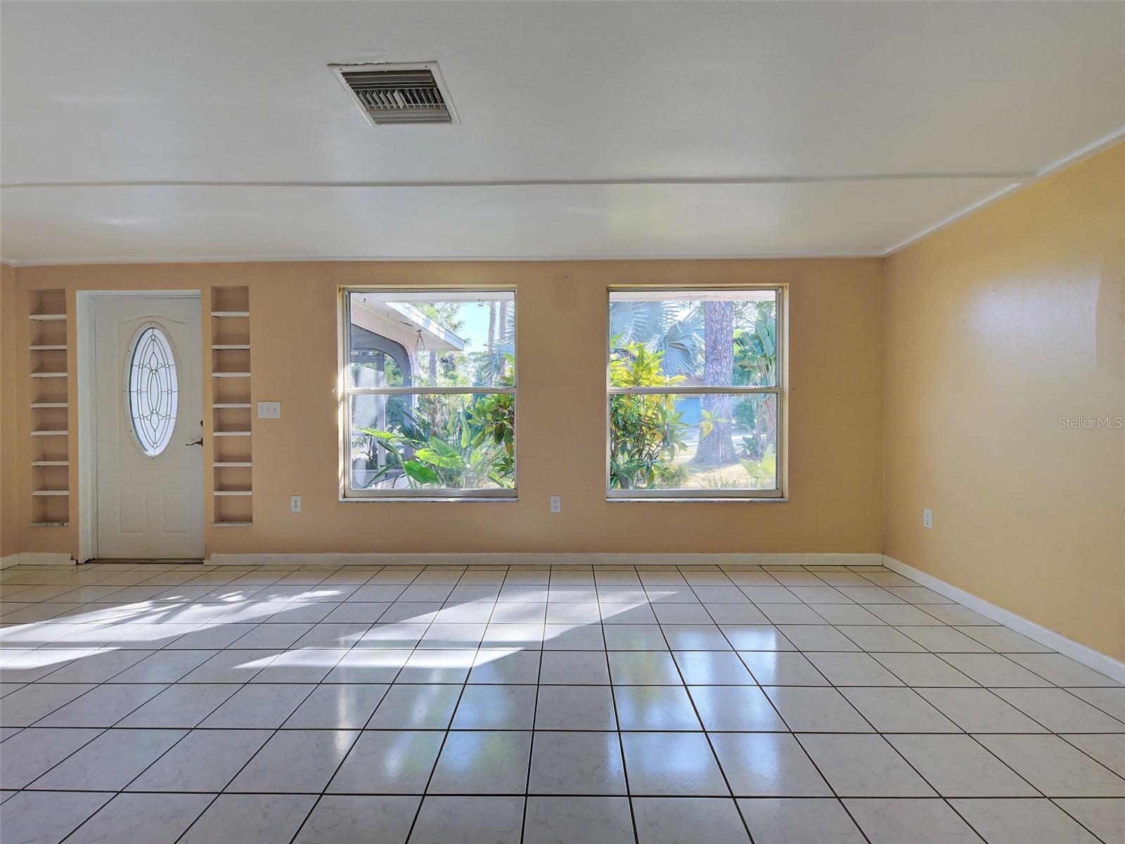 SOUTH VENICE - Residential