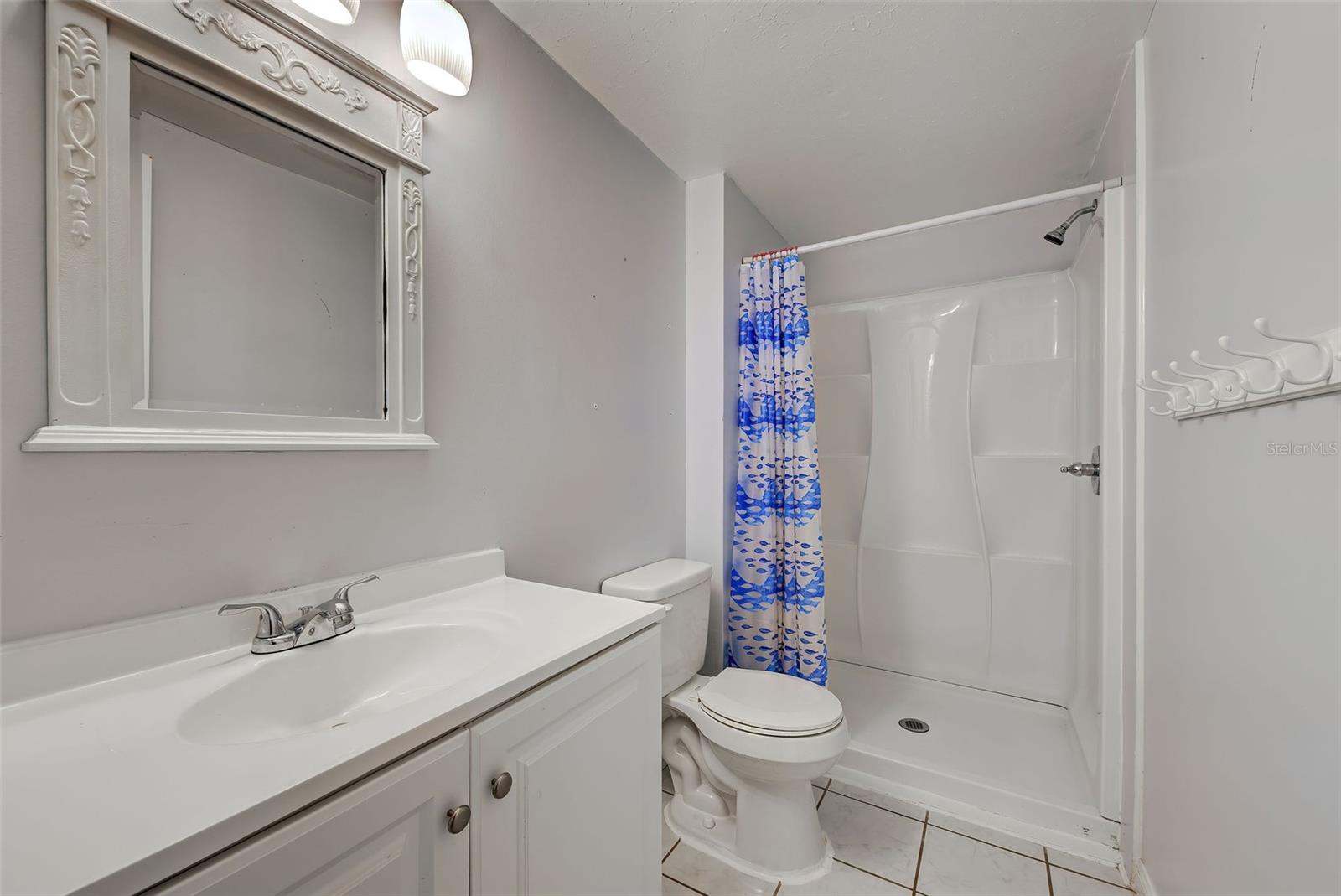 SOUTH VENICE - Residential