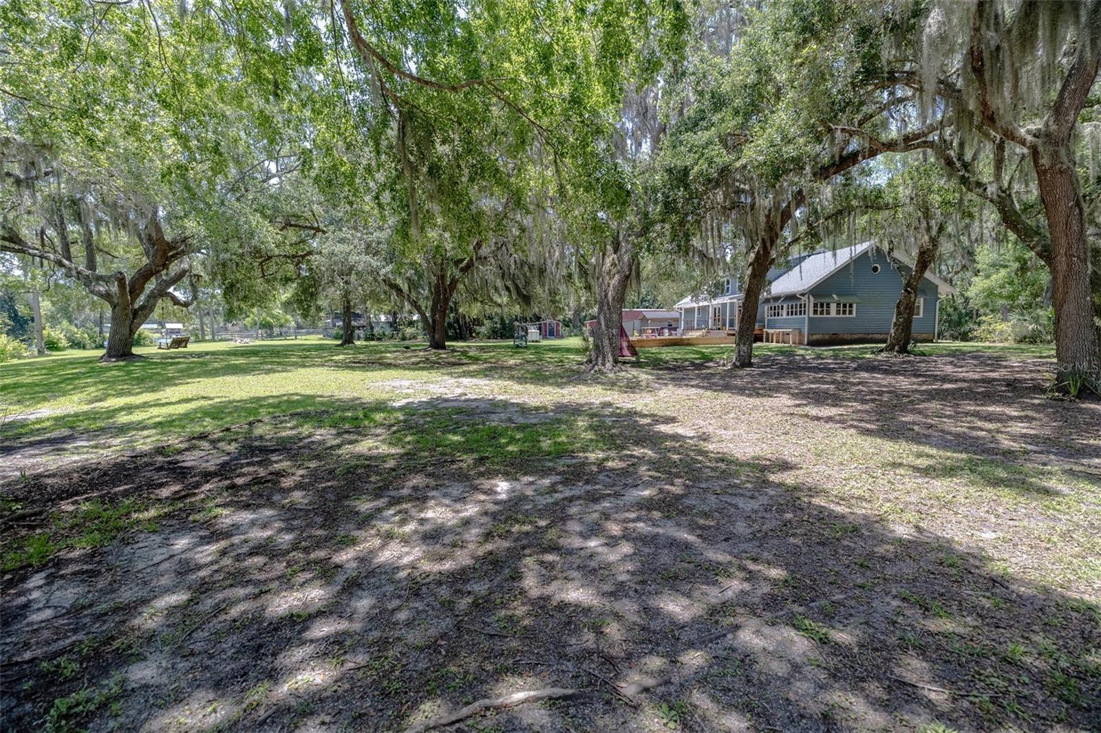 SHADY OAKS UNREC 240 - Residential