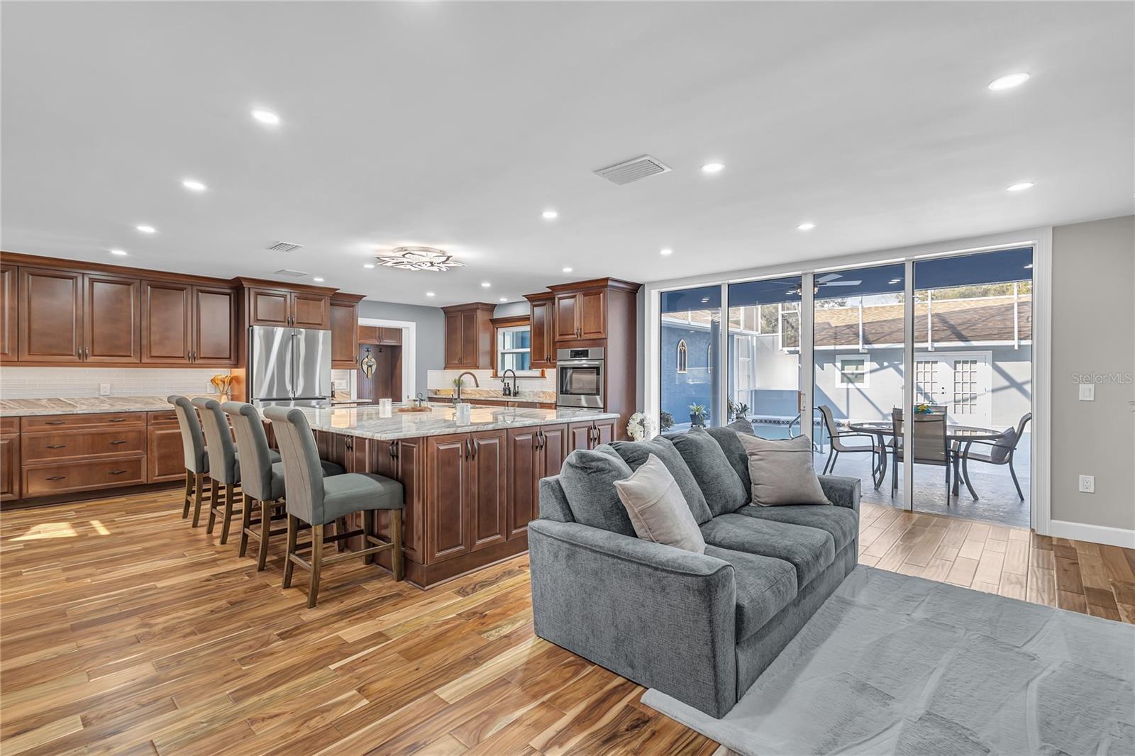 ACREAGE & UNREC - Residential