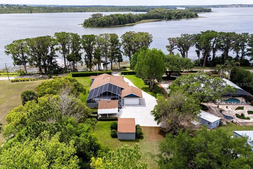 Photo of 11619 Lane Park Road, Tavares, FL 32778 (MLS # G5094987)