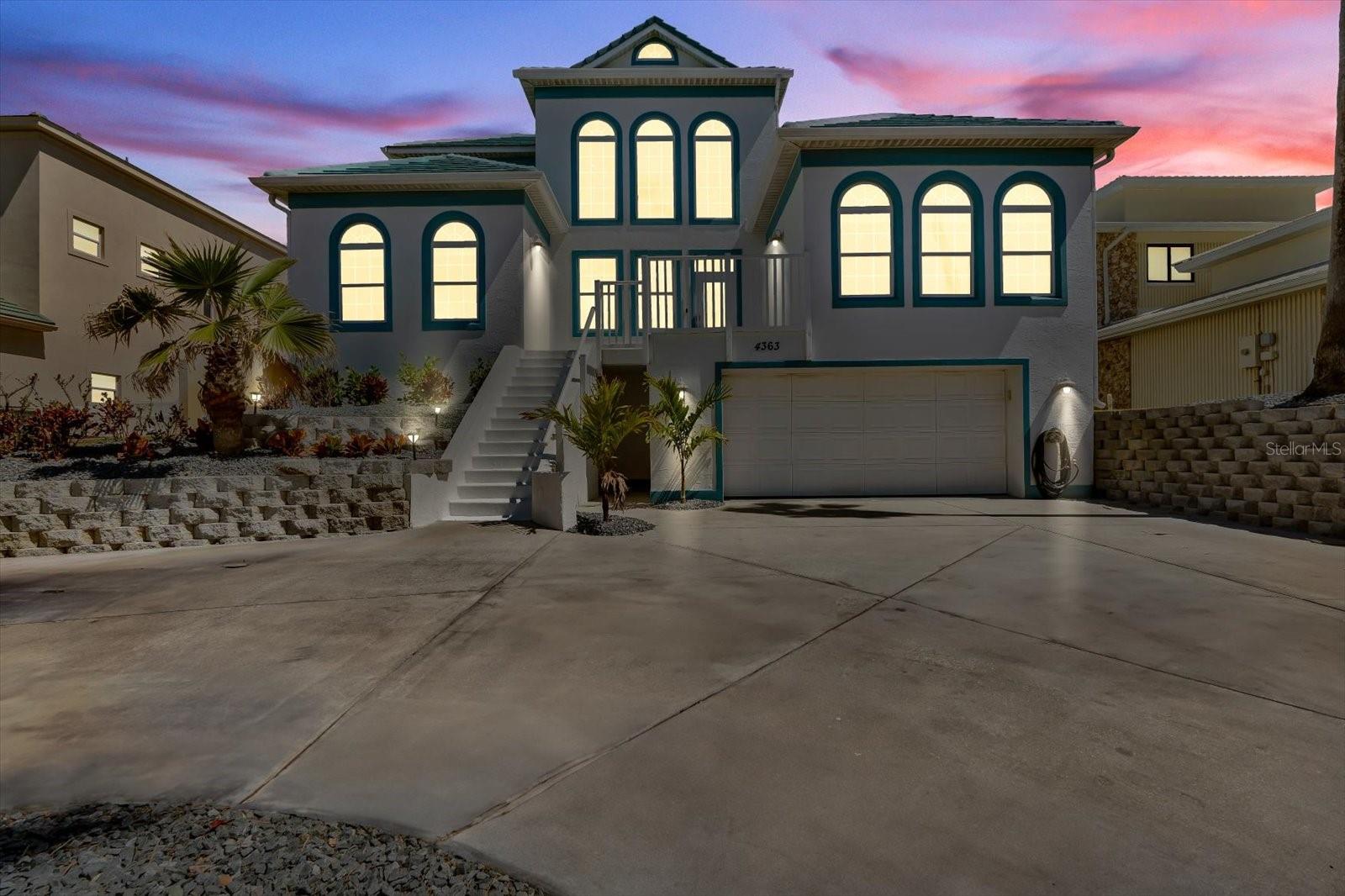 CONNELLY HARN - Residential