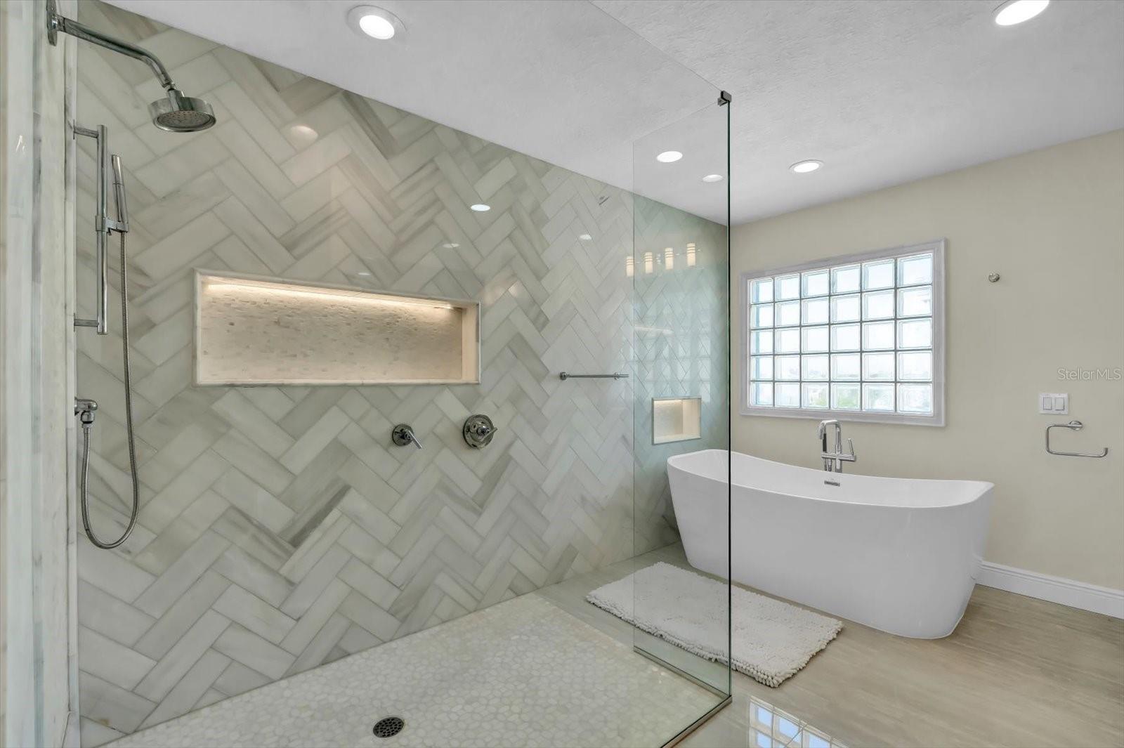 CONNELLY HARN - Residential