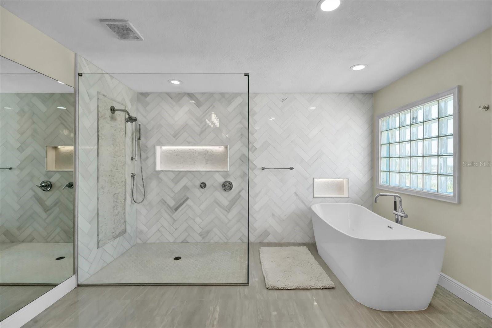 CONNELLY HARN - Residential