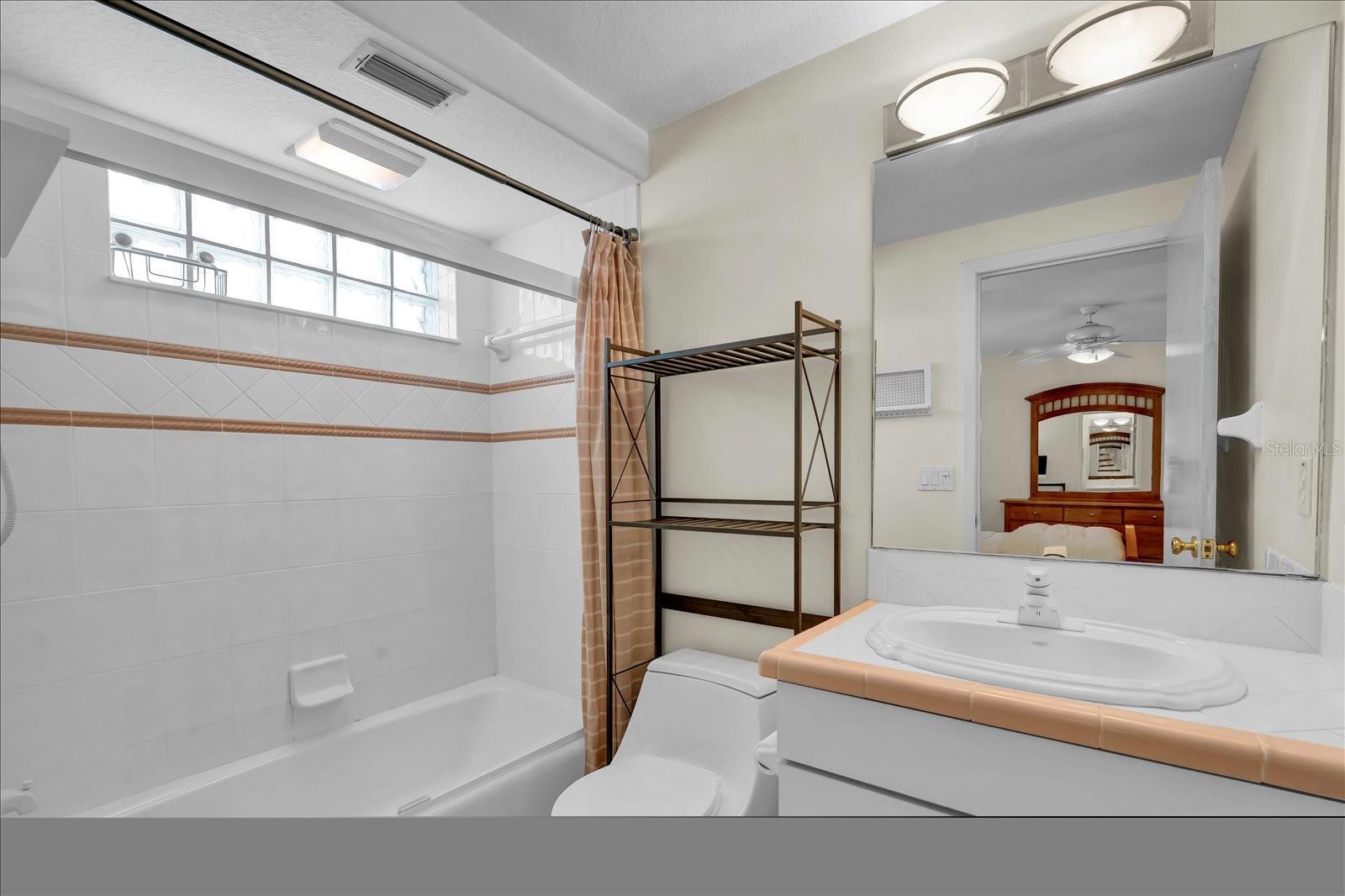 CONNELLY HARN - Residential