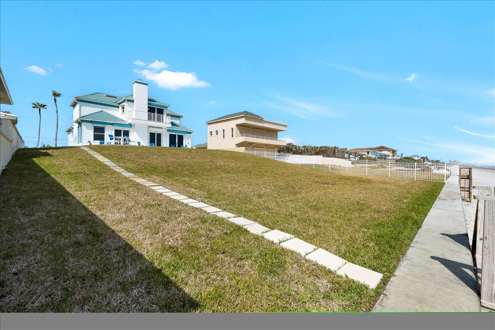 CONNELLY HARN - Residential