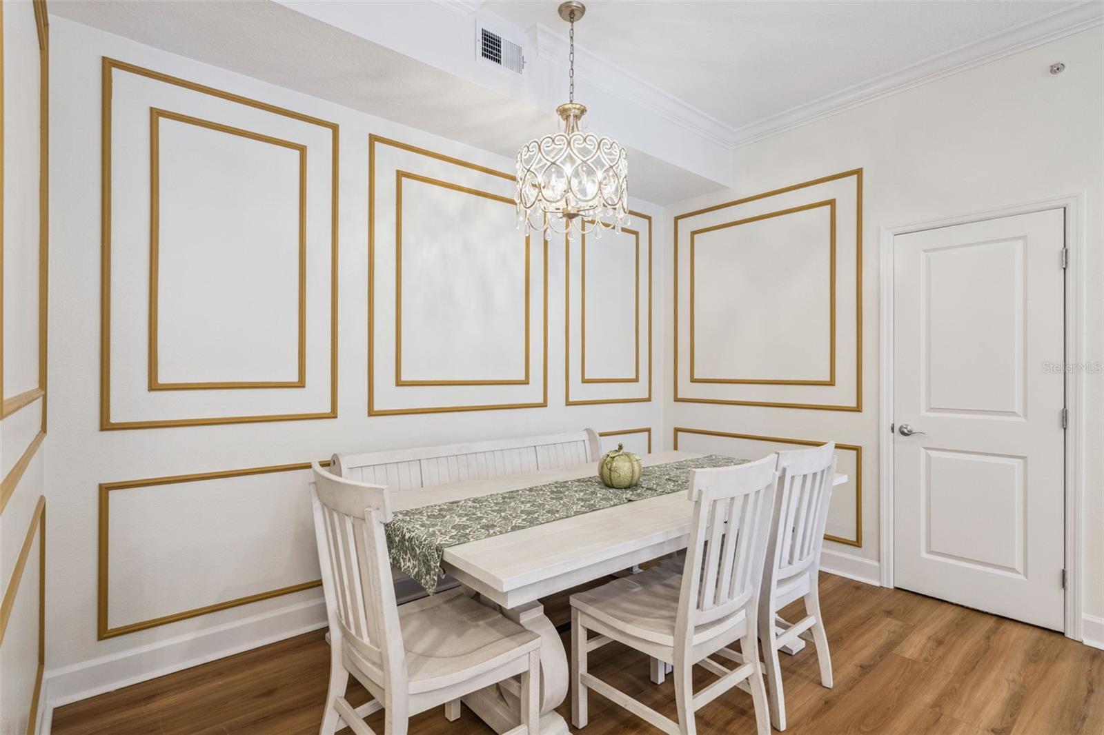 ARTISAN CLUB CONDO PH 04 - Residential