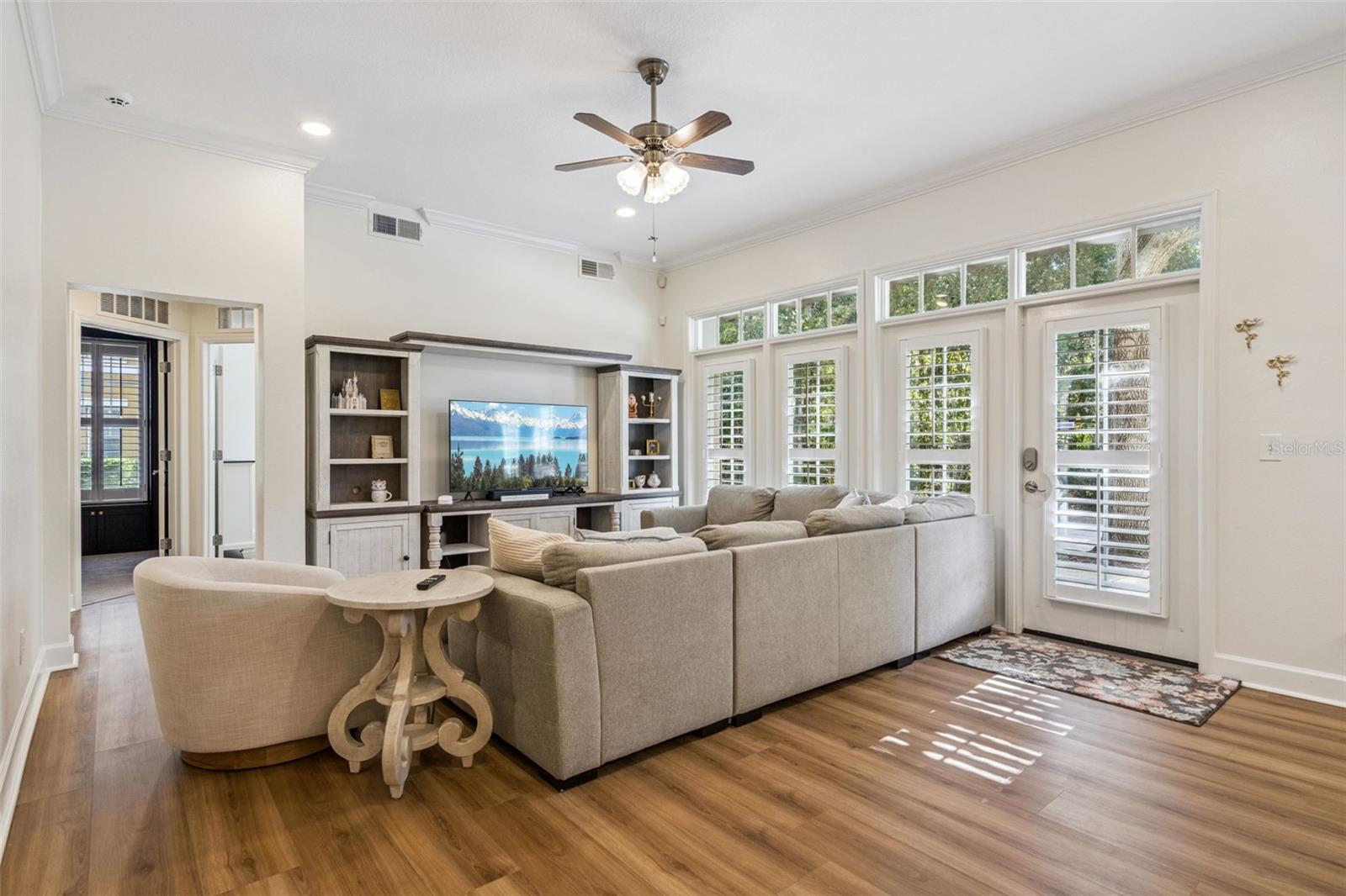 ARTISAN CLUB CONDO PH 04 - Residential