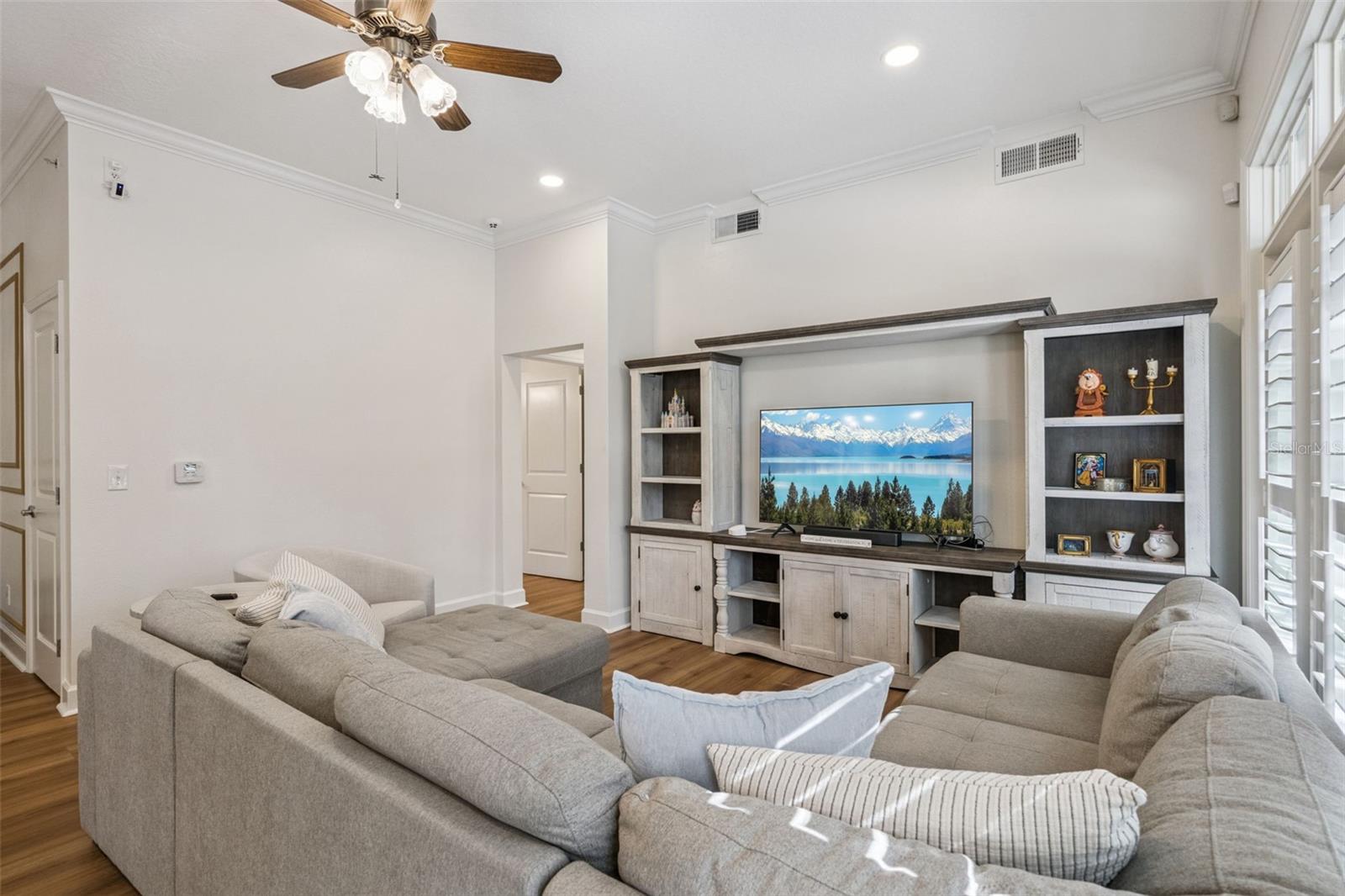 ARTISAN CLUB CONDO PH 04 - Residential