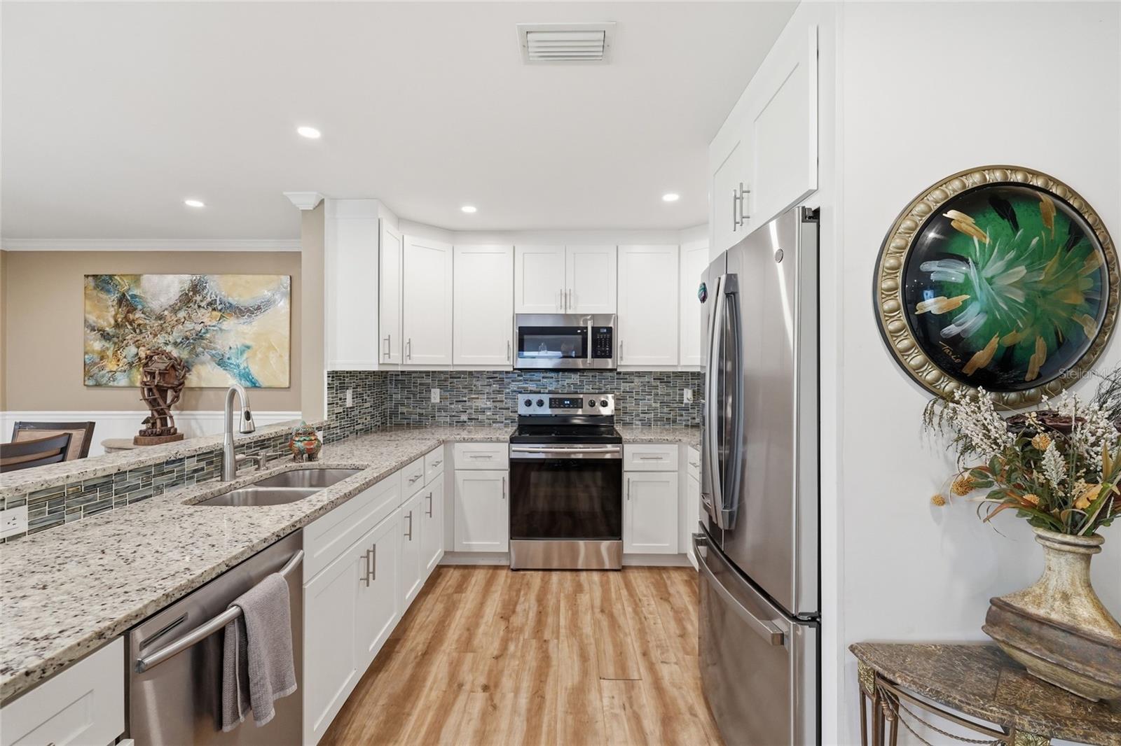 7101 FAIRWAY BEND CIRCLE