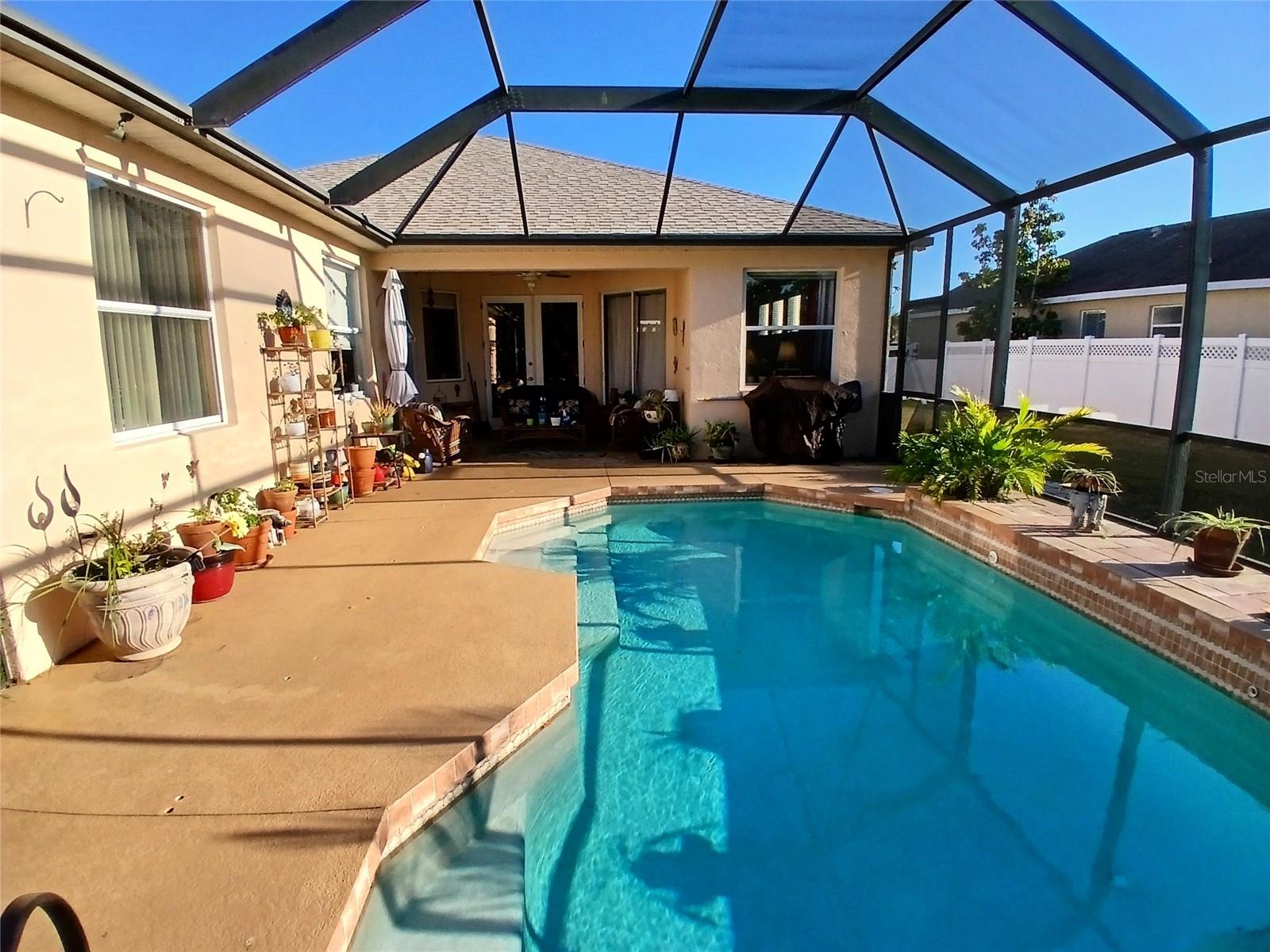 WHISPER BEND - Residential