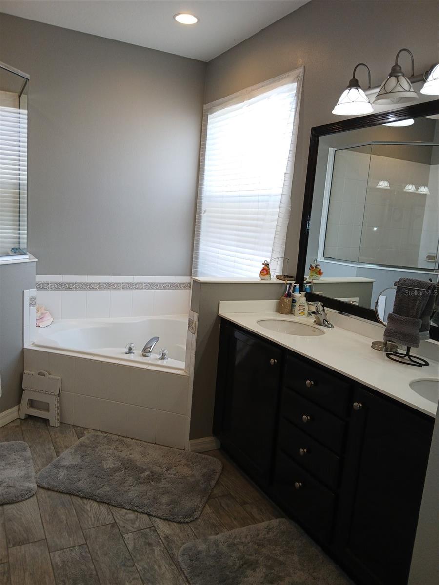 WHISPER BEND - Residential