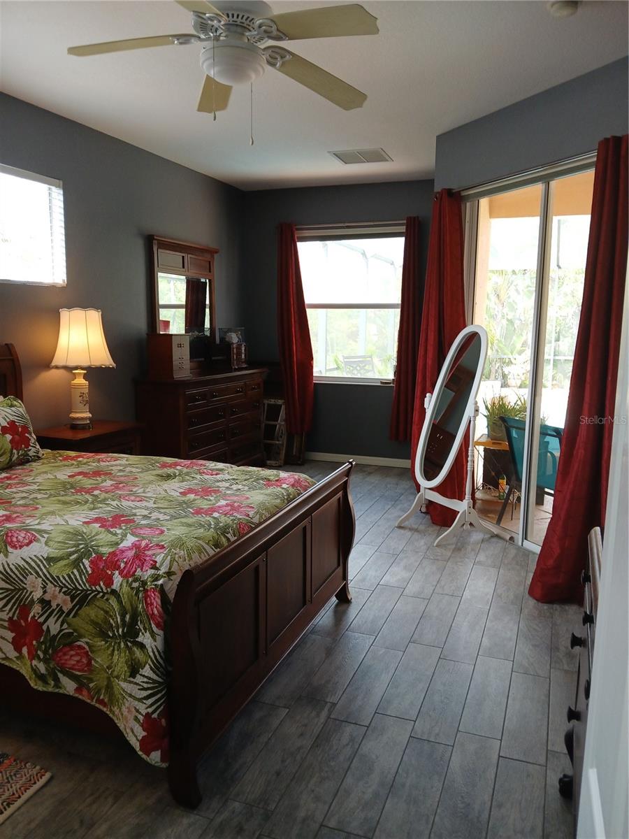 WHISPER BEND - Residential