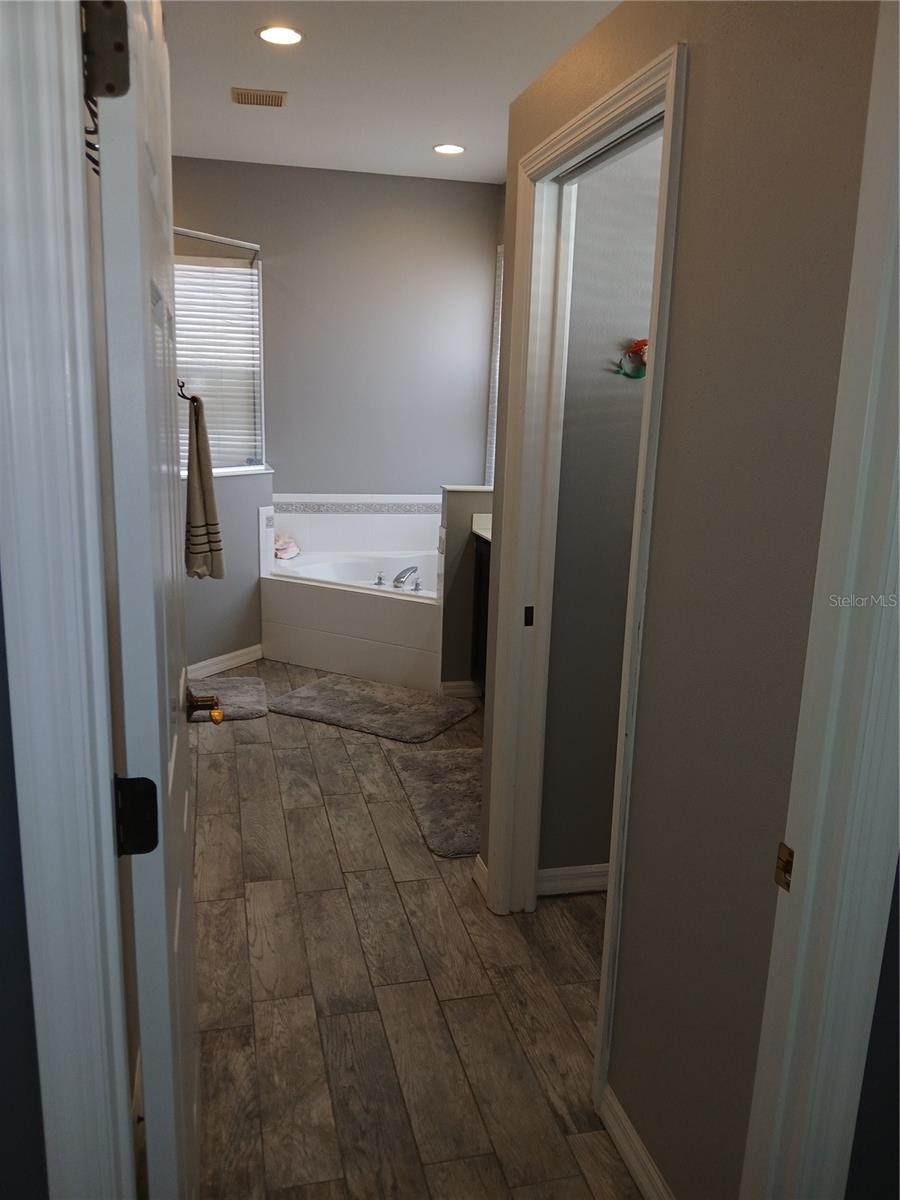 WHISPER BEND - Residential