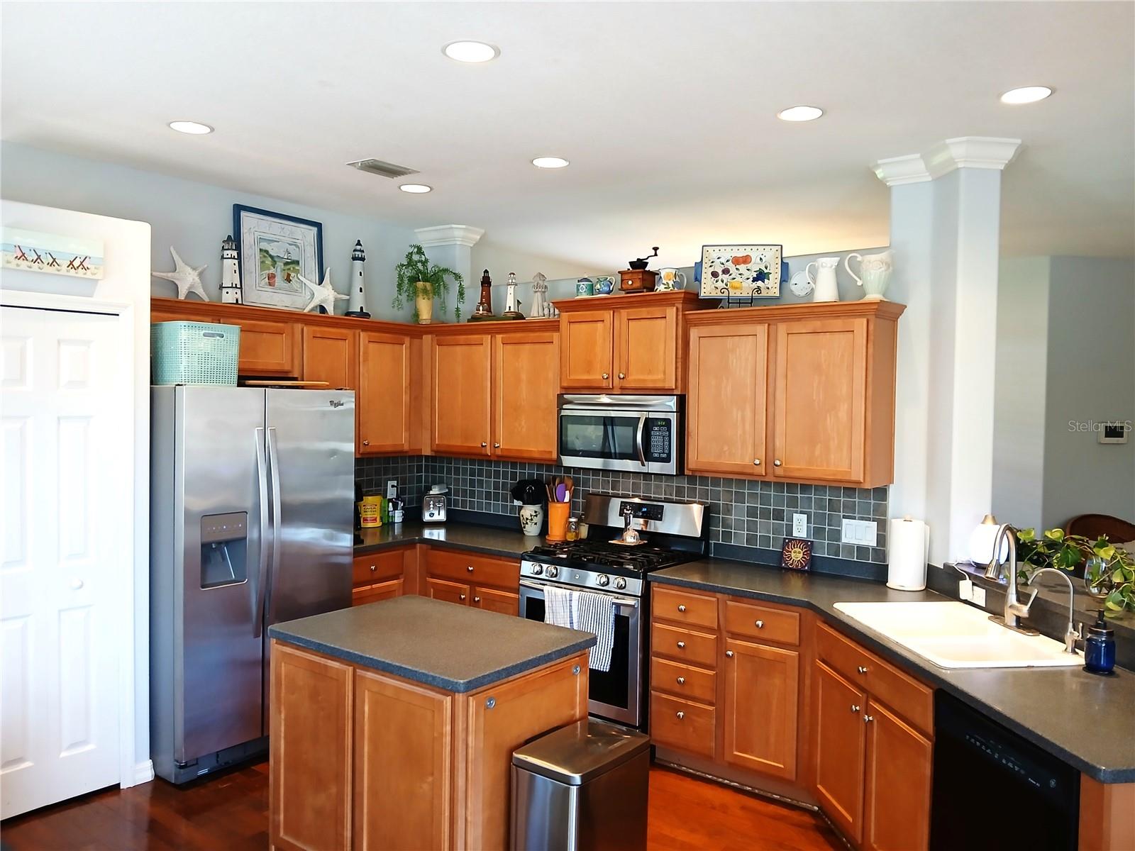 WHISPER BEND - Residential