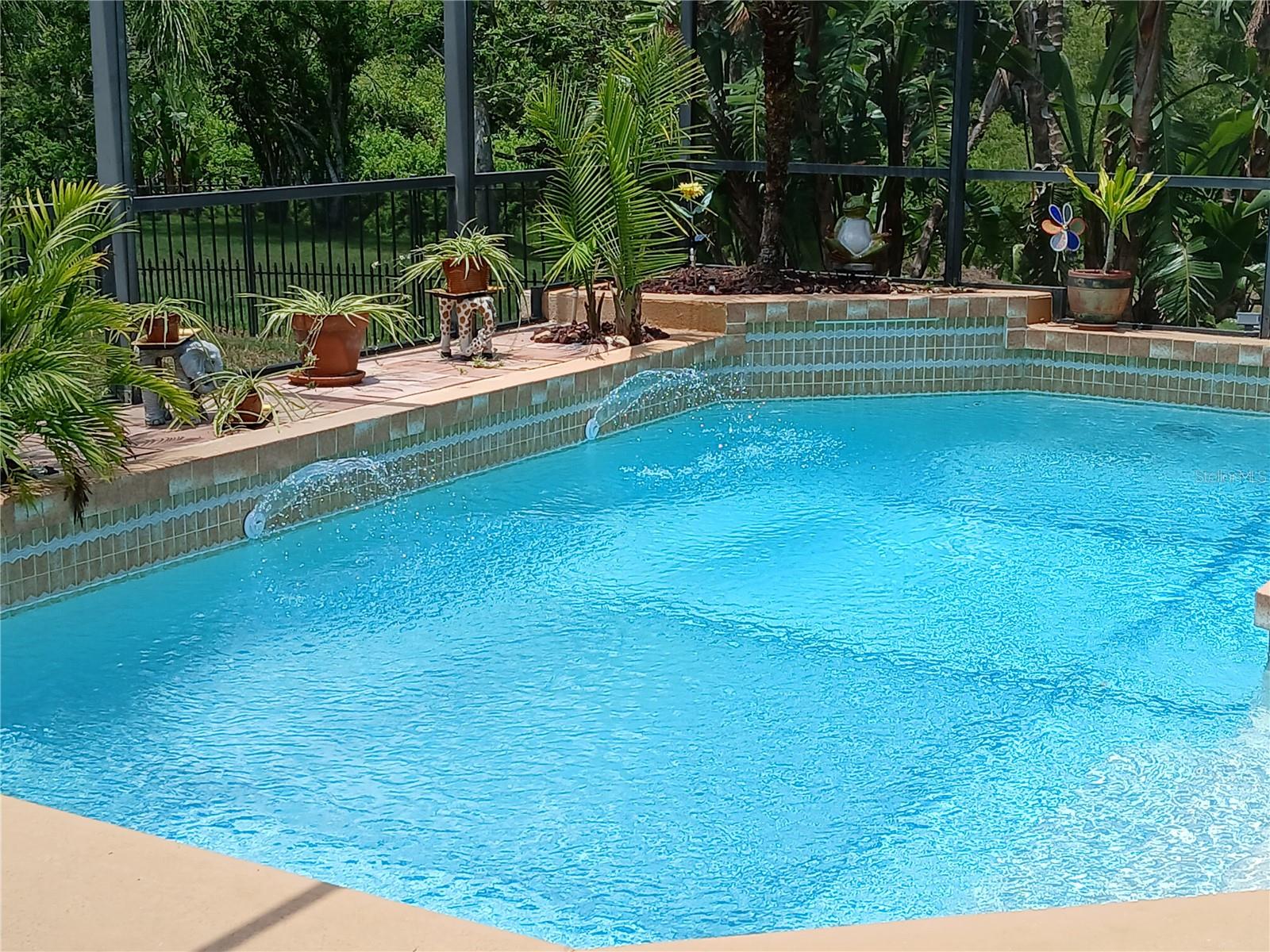 WHISPER BEND - Residential