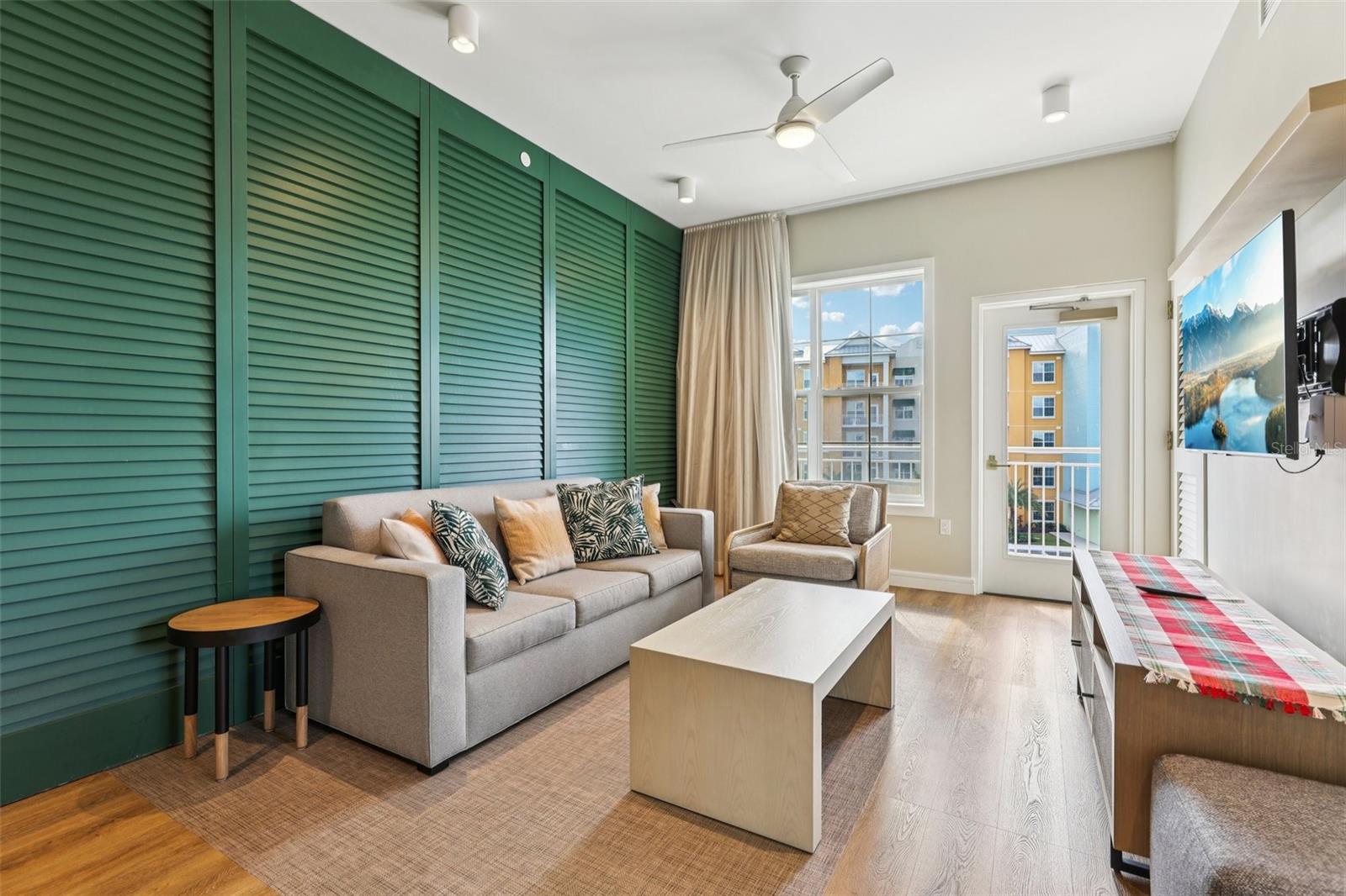 SUNSET WALK HOTEL CONDO PH 1 - Residential