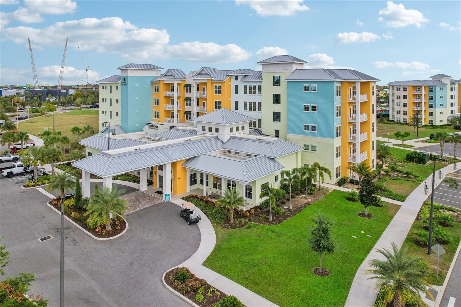 SUNSET WALK HOTEL CONDO PH 1 - Residential