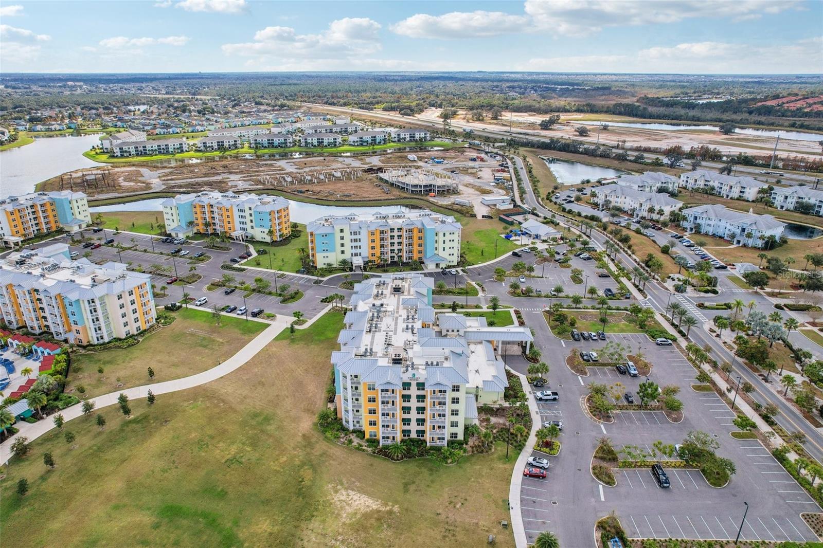 SUNSET WALK HOTEL CONDO PH 1 - Residential