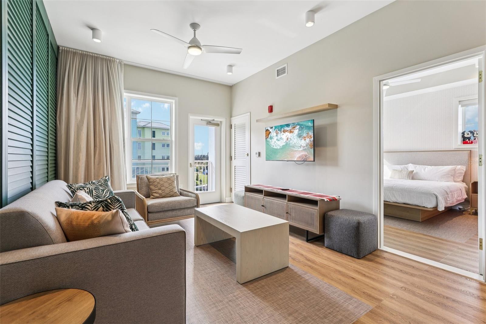 SUNSET WALK HOTEL CONDO PH 1 - Residential