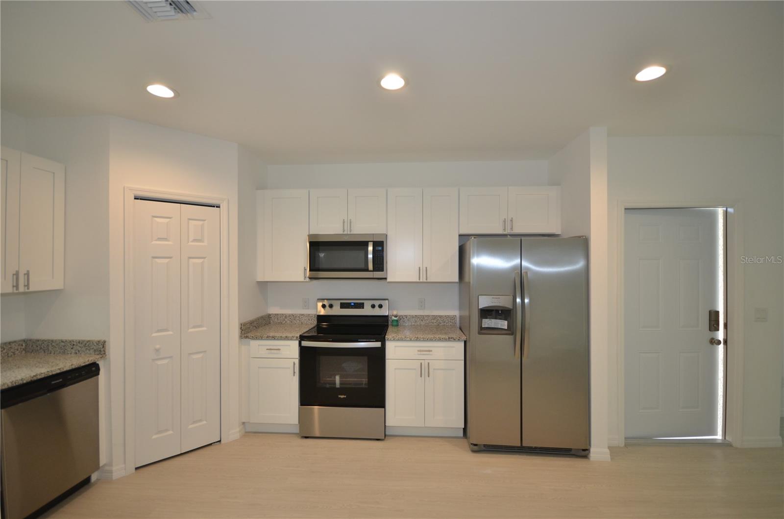 SCHOOL VIEW HOMES - Residential