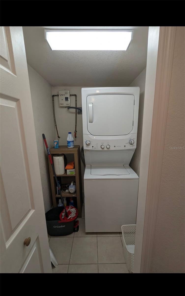 RIVERCREST - Residential Lease