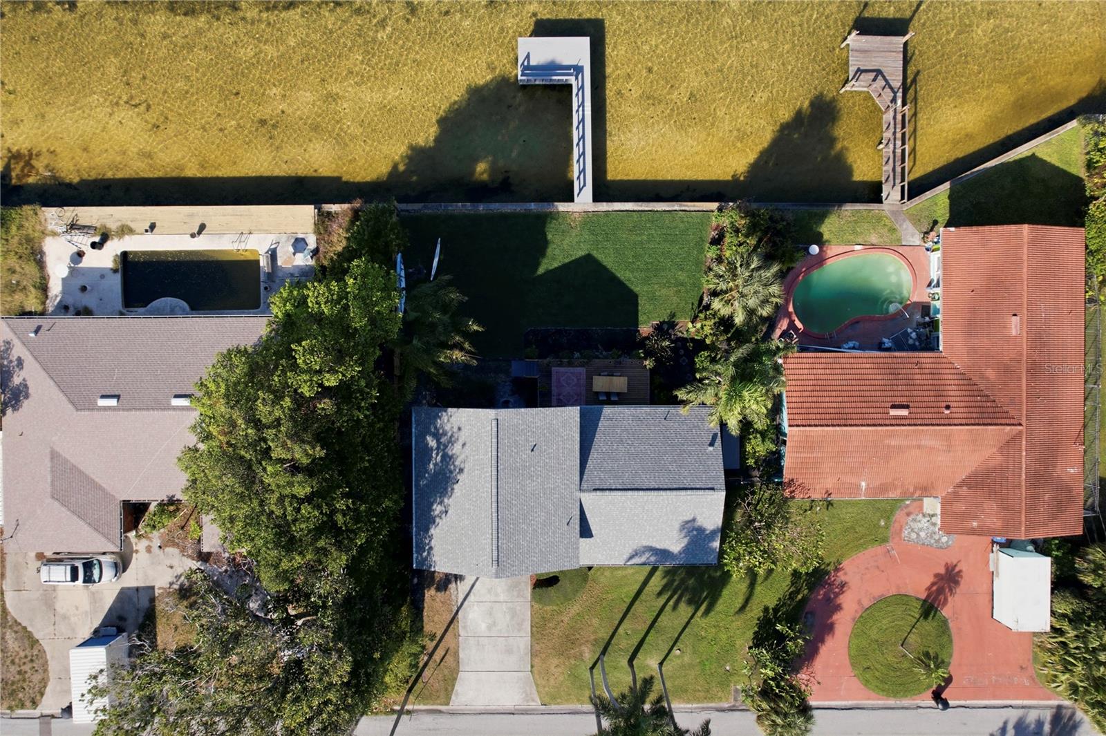 TROPICAL SHORES 1ST ADD - Residential Lease