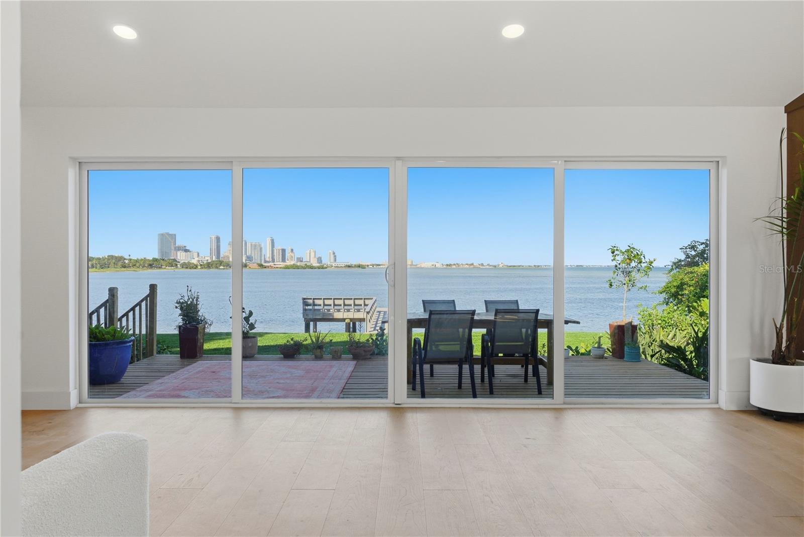 TROPICAL SHORES 1ST ADD - Residential Lease