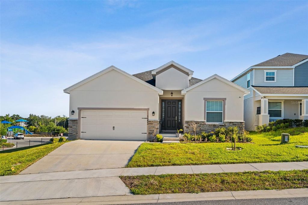Photo of 1553 Fleur Drive, Davenport, FL 33837 (MLS # S5148646)