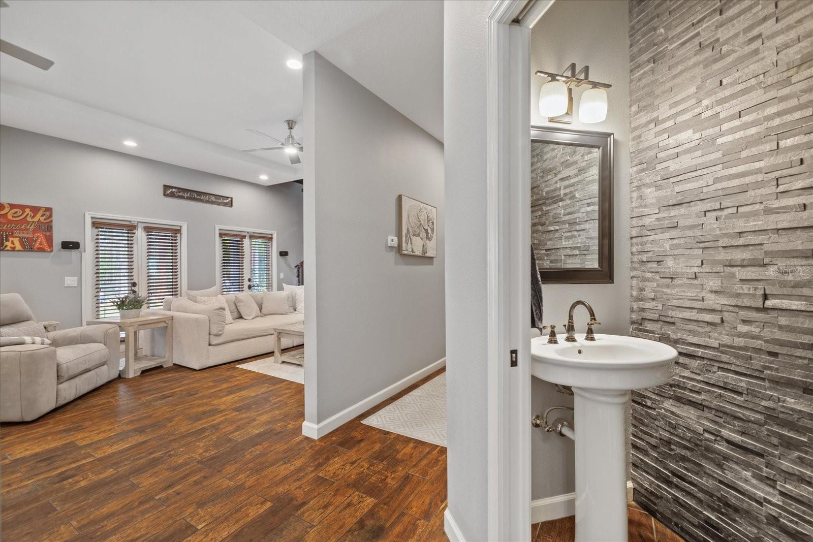 HOMESTEADS OF SADDLEWOOD PHASE 1 PB 29 PGS 45-58 L - Residential