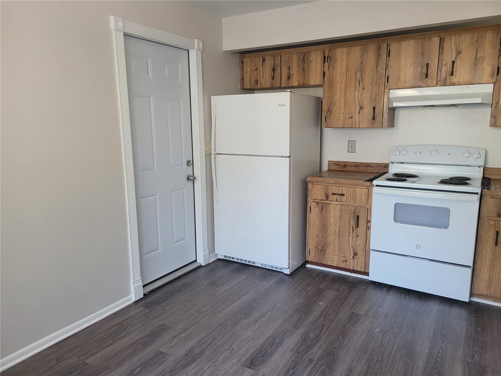 PHEASANT RUN AT ROSEMONT CONDO PH 1 - Residential Lease