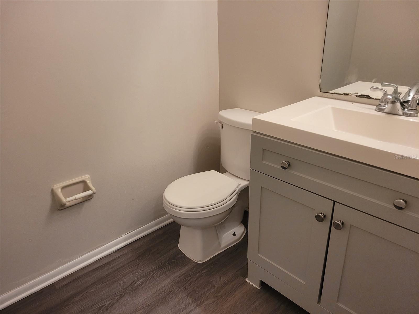 PHEASANT RUN AT ROSEMONT CONDO PH 1 - Residential Lease