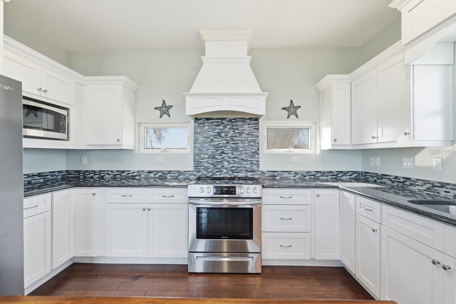 BARRETTS BAY SUB - Residential