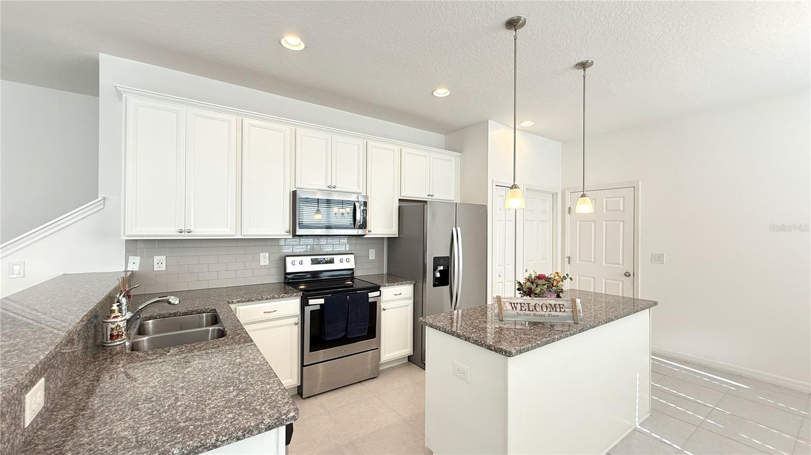 SAWGRASS LNDGS - Residential